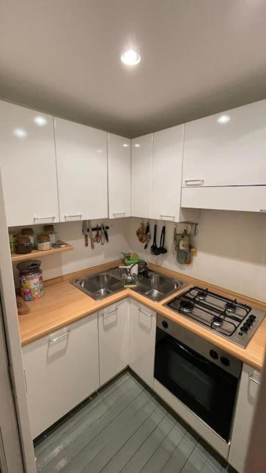 Apartamento Vicolo San Trifone By Hili Roma